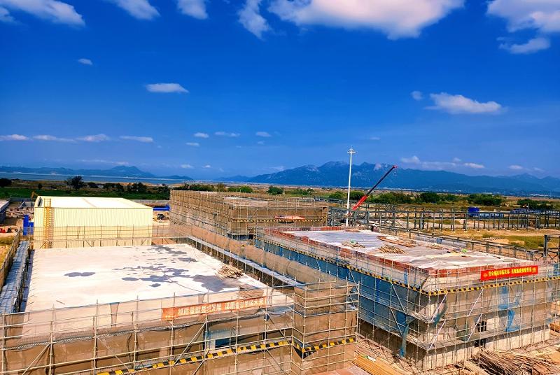 華南公司承建的盛桐化工項目主體結(jié)構封頂