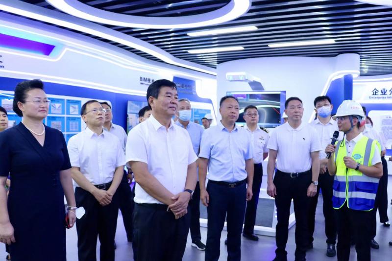 2022年9月，時(shí)任民革中央專職副主席，湖南省副省長(zhǎng)何報(bào)翔到岳陽自貿(mào)片區(qū)EOD項(xiàng)目調(diào)研指導(dǎo)工作
